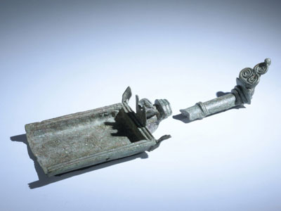 The incense shovel after having been cleaned in the Israel Antiquities Authority metallurgical laboratories. Photo: Clara Amit, courtesy of the Israel Antiquities Authority. The incense shovel after having been cleaned in the Israel Antiquities Authority metallurgical laboratories. Photo: Clara Amit, courtesy of the Israel Antiquities Authority.