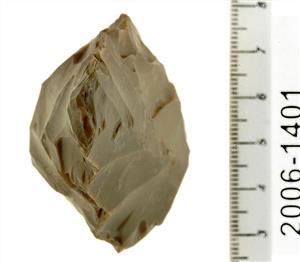 Handaxe Triangular 
 Photographer:Mariana Salzberger