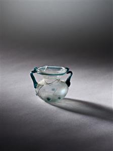 Small Jar  
 Photographer:Meidad Suchowolski