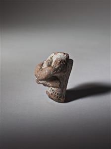 Body Pillar figurine White Slip  
 Photographer:Meidad Suchowolski