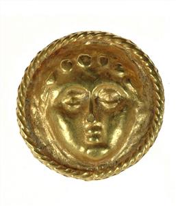 Garment Button Decorated in Relief
Photographer:UNKNOWN PERSON
