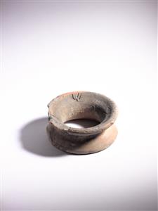 Cylindrical Stand Inscribed
Photographer:Meidad Suchowolski