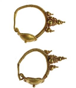Pair of Earrings
Photographer:Mariana Salzberger