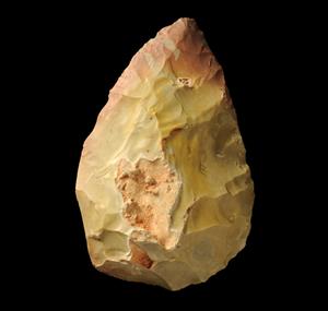 Handaxe  
 Photographer:Yolovitch Yael