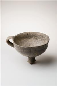 Body Kylix Grey Trojan Ware  
 Photographer:Meidad Suchowolski