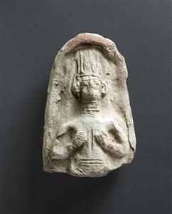 Fragment Plaque Figurine Semi-Divine/Divine Figure  
 Photographer:Clara Amit