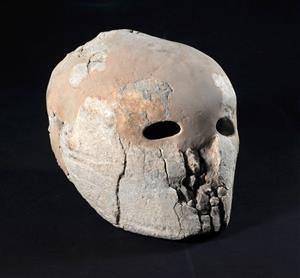 Plastered Human Skull  
 Photographer:Yolovitch Yael