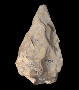 Handaxe  
 Photographer:Yolovitch Yael