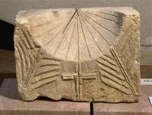 Sundial Decorated in Relief
Photographer:Clara Amit