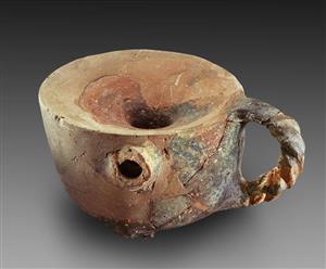 Trick Vase Zoomorphic
Photographer:Unknown