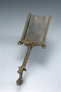 Incense Shovel Decorated in Relief
 Photographer:Koren Miki