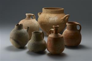 Jug Inscribed
Photographer:Koren Miki