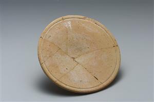 Bowl With Inscription
Photographer:Koren Miki
