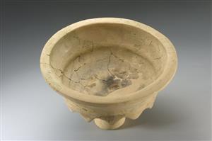 Bowl Lugged
Photographer:Koren Miki