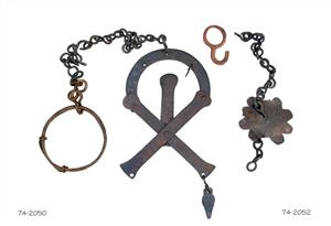 Chain Candelabrum Cross  
 Photographer:Unknown