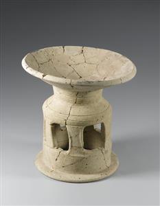 Chalice Fenestrated
Photographer:Koren Miki
