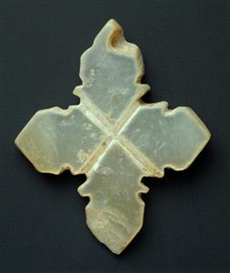Pendant Cross 
 Photographer:Clara Amit