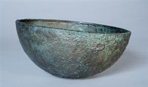 Bowl  
 Photographer:Clara Amit