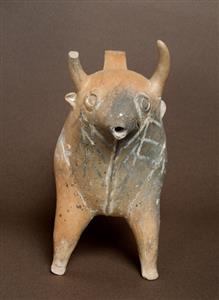 Zoomorphic Vessel
 Photographer:Clara Amit