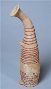 Bottle Horn-Shaped 
 Photographer:Clara Amit
