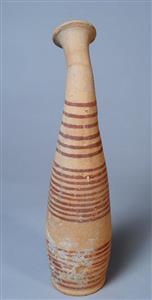 Bottle Horn-Shaped 
 Photographer:Clara Amit