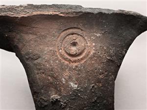Handle Jar Concentric-Circles Incision
Photographer:Meidad Suchowolski