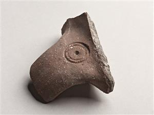 Handle Jar Concentric-Circles Incision
Photographer:Meidad Suchowolski