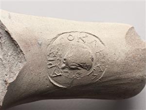 Handle Amphora Impressed with Stamp Seal 
 Photographer:Meidad Suchowolski