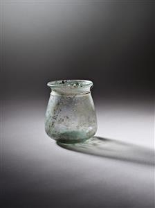 Beaker  
 Photographer:Meidad Suchowolski