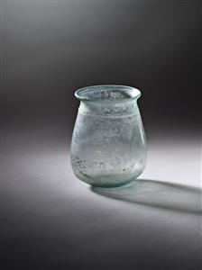 Beaker  
 Photographer:Meidad Suchowolski