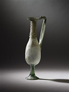 Jug
Photographer:Meidad Suchowolski
