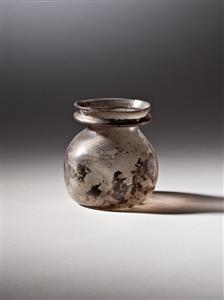 Small Jar  
 Photographer:Meidad Suchowolski