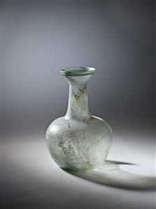 Bottle  
 Photographer:Meidad Suchowolski