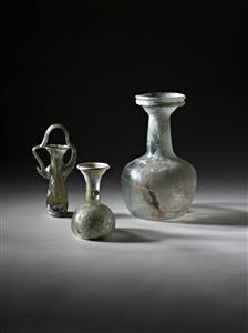 Bottle
Photographer:Meidad Suchowolski