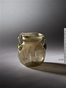 Small Jar  
 Photographer:Meidad Suchowolski