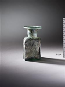 Bottle Square 
 Photographer:Meidad Suchowolski