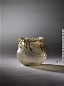 Small Jar  
 Photographer:Meidad Suchowolski