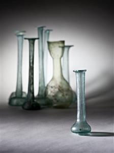Bottle Candlestick
Photographer:Meidad Suchowolski