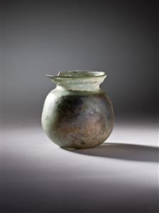 Small Jar  
 Photographer:Meidad Suchowolski