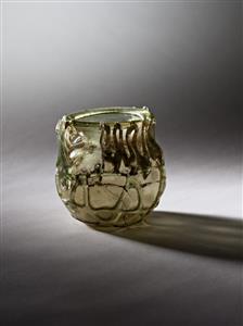 Small Jar  
 Photographer:Meidad Suchowolski