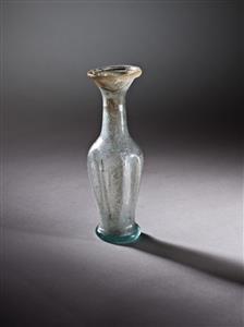 Bottle  
 Photographer:Meidad Suchowolski