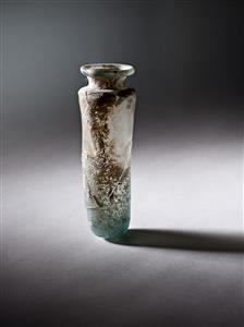 Bottle  
 Photographer:Meidad Suchowolski