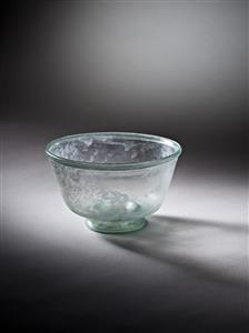 Small Bowl  
 Photographer:Meidad Suchowolski
