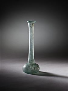 Bottle Candlestick
Photographer:Meidad Suchowolski