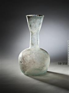 Bottle  
 Photographer:Meidad Suchowolski
