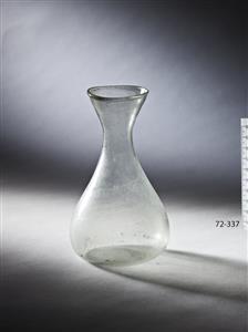 Bottle  
 Photographer:Meidad Suchowolski