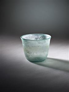 Tumbler  
 Photographer:Meidad Suchowolski