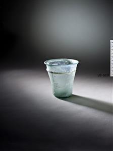 Tumbler  
 Photographer:Meidad Suchowolski