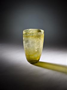 Tumbler  
 Photographer:Meidad Suchowolski