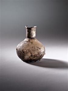 Bottle  
 Photographer:Meidad Suchowolski